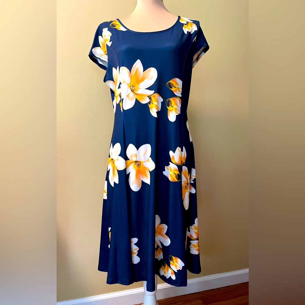 Floral casual dress. Navy w/white flowers, yellow, orange accents. Size Large.